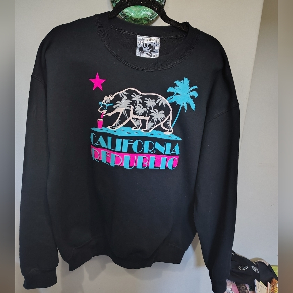 Riot Society California Sweatshirt Pullover
